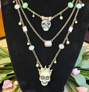 💀Betsey Johnson Skulls Tri-Chain Charm Necklace - EPC